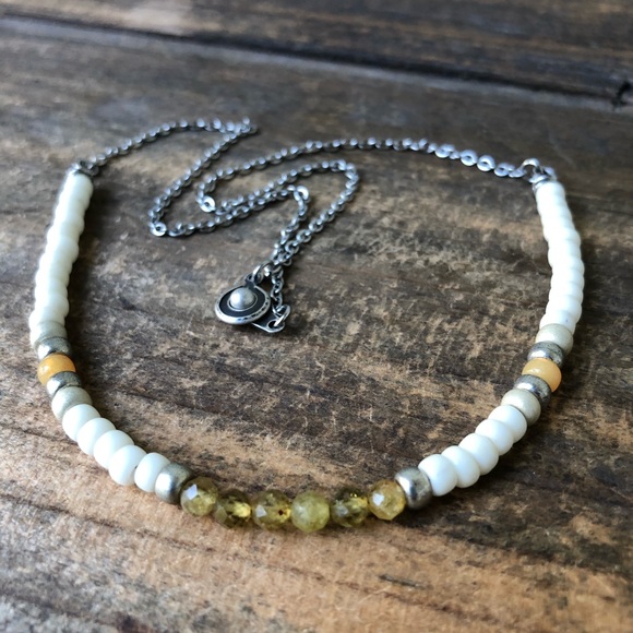 Short Green Garnet Necklace - Picture 2 of 3